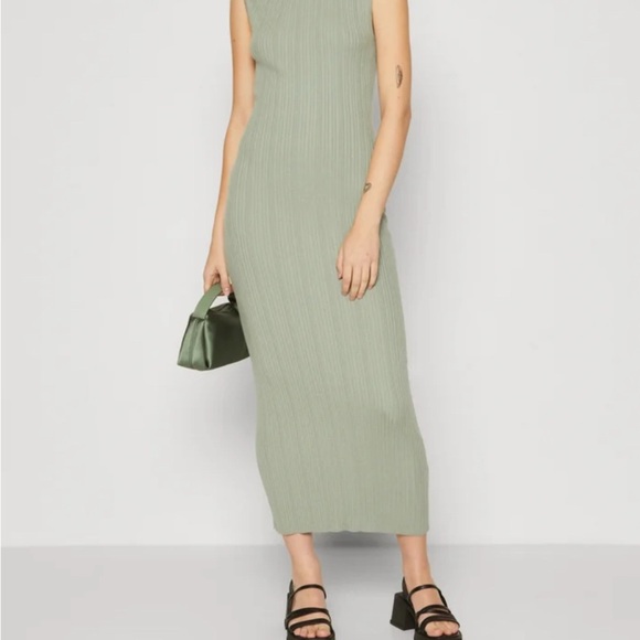 Abercrombie & Fitch Green Ribbed Halter Midi Dress - Picture 1 of 9